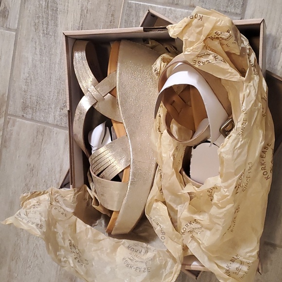 Golden Kork Ease Wedges - Picture 3 of 4